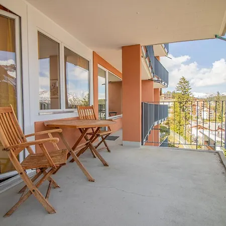 Linda 8 By أروسا